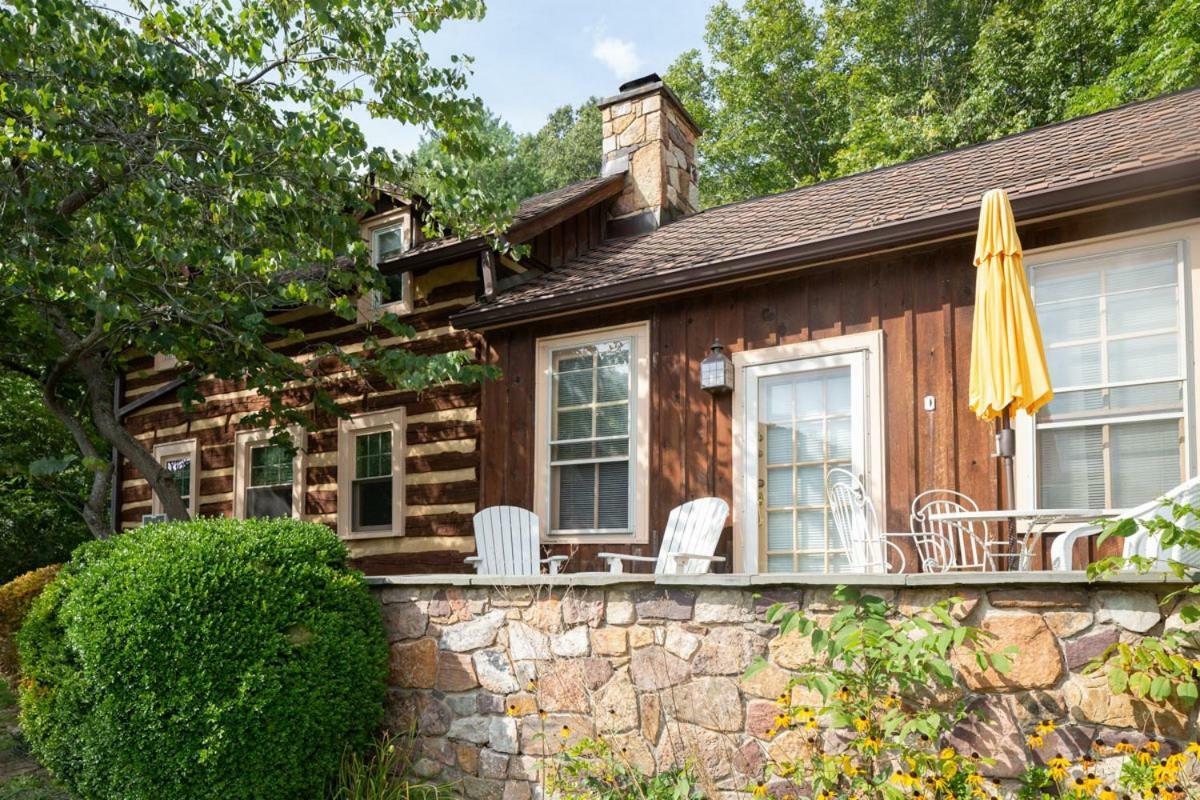 Anastasia Villa Hot Springs Exterior photo